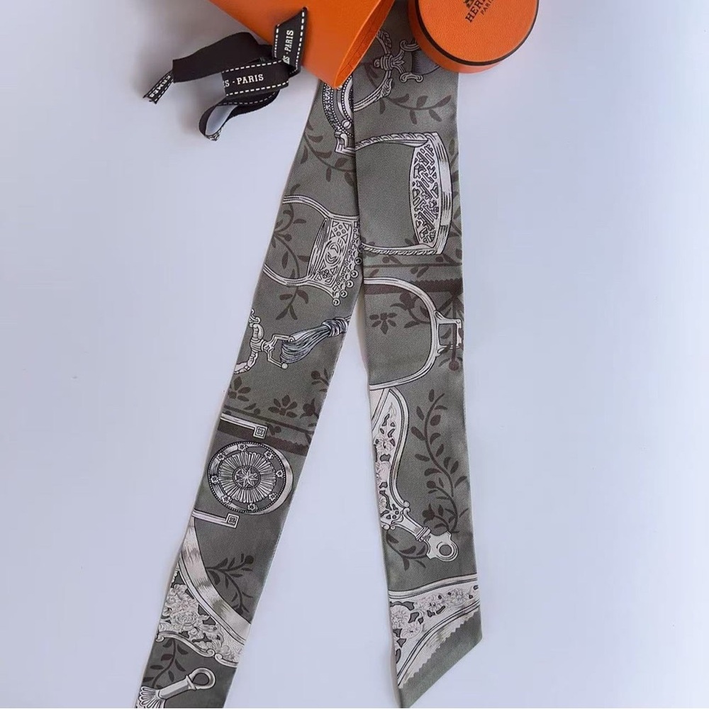 Hermes Twilly Scarf Muffler in Gray Silk Brown
